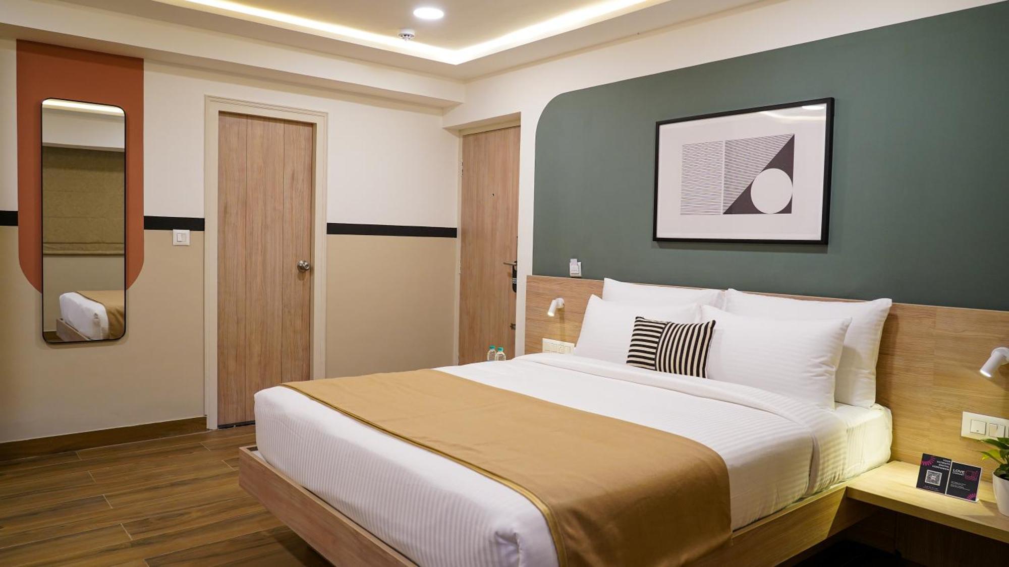 Olive Hotel Millers Road By Embassy Group Bangalore Buitenkant foto