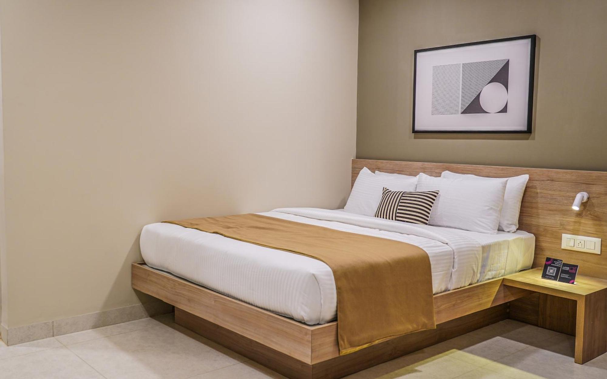 Olive Hotel Millers Road By Embassy Group Bangalore Buitenkant foto