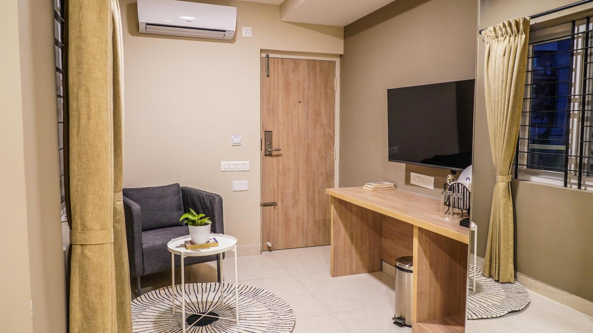 Olive Hotel Millers Road By Embassy Group Bangalore Buitenkant foto