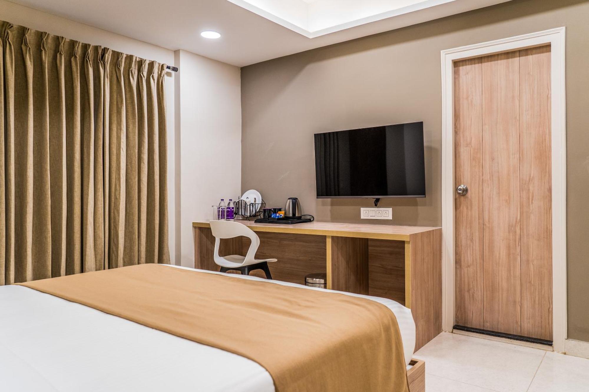 Olive Hotel Millers Road By Embassy Group Bangalore Buitenkant foto
