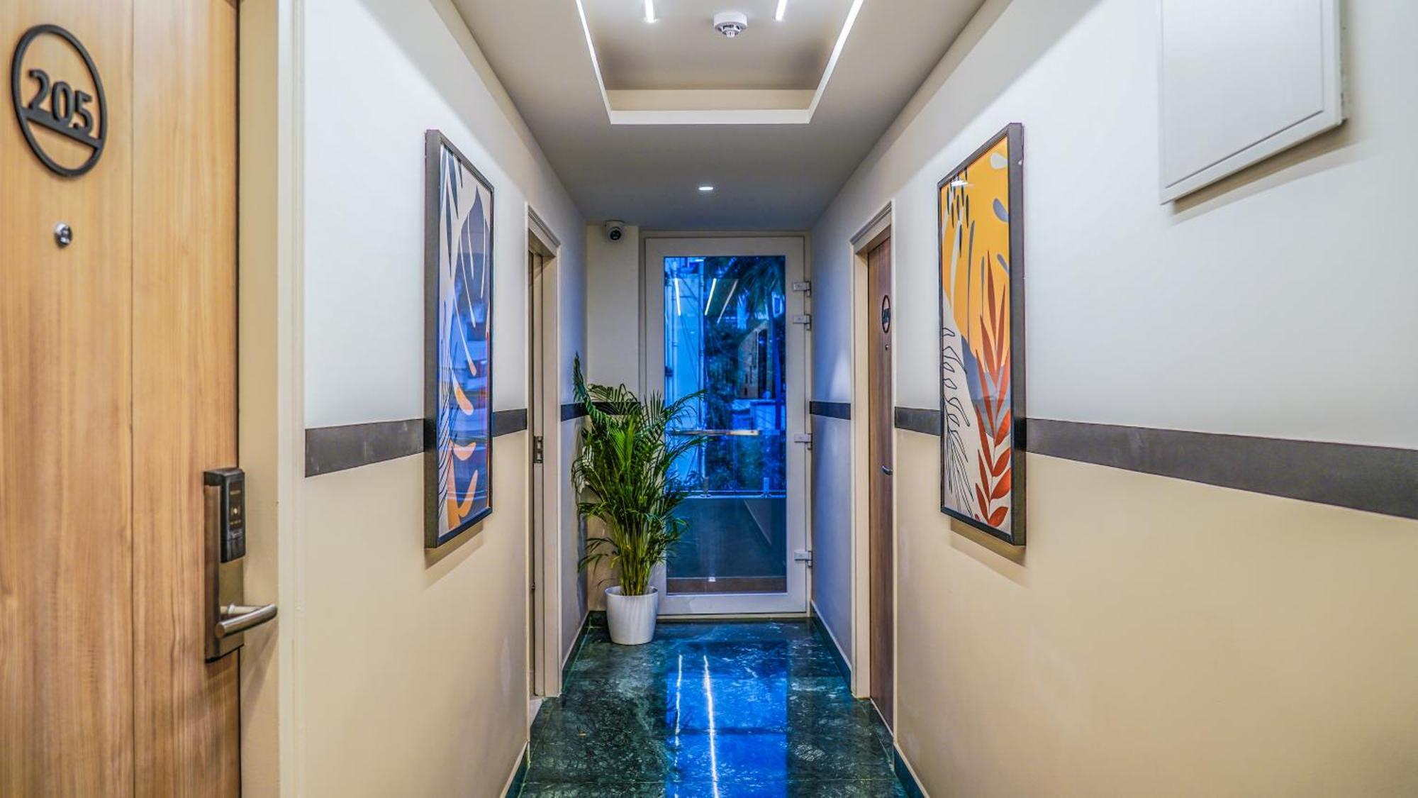 Olive Hotel Millers Road By Embassy Group Bangalore Buitenkant foto