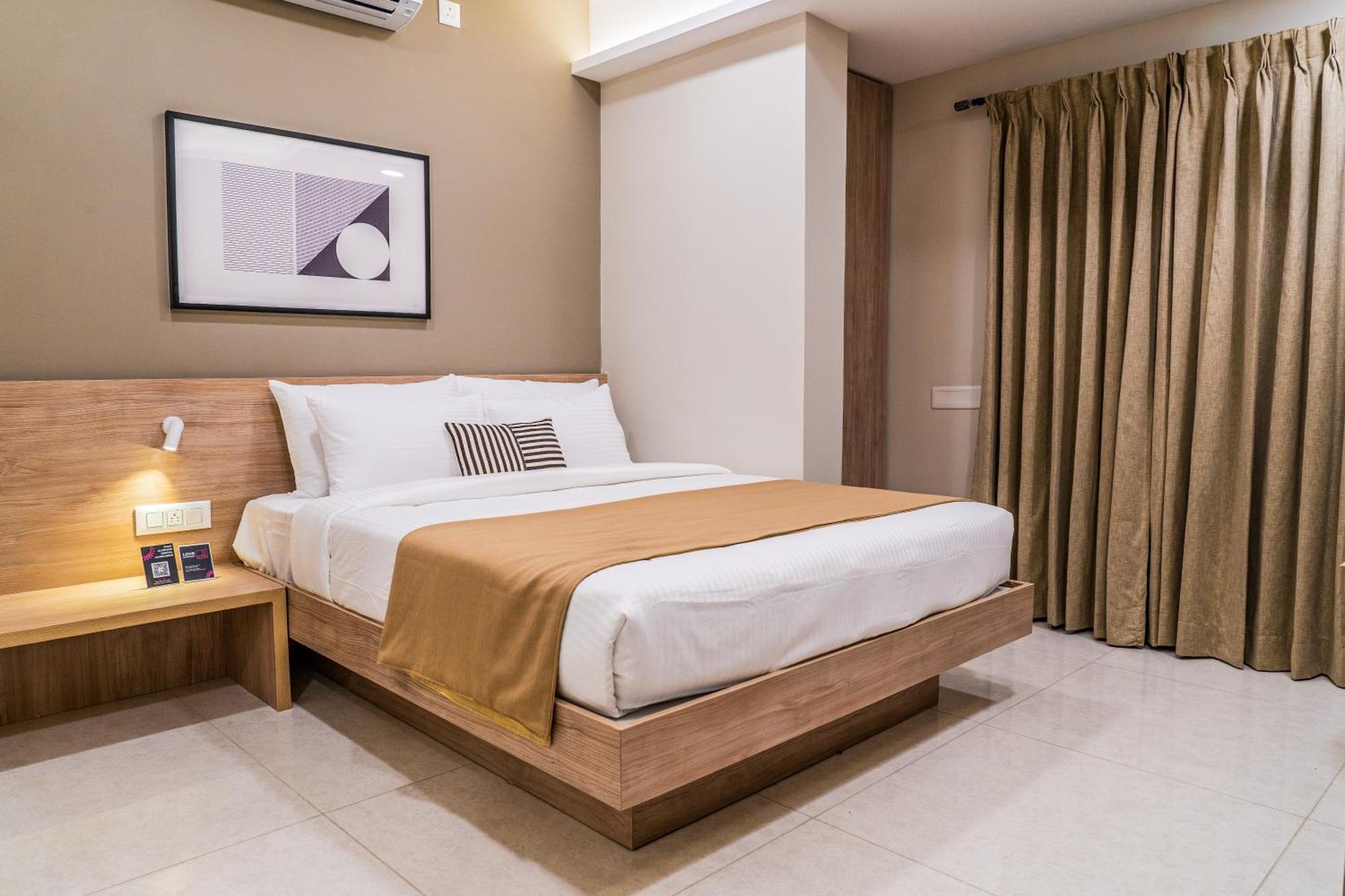 Olive Hotel Millers Road By Embassy Group Bangalore Buitenkant foto