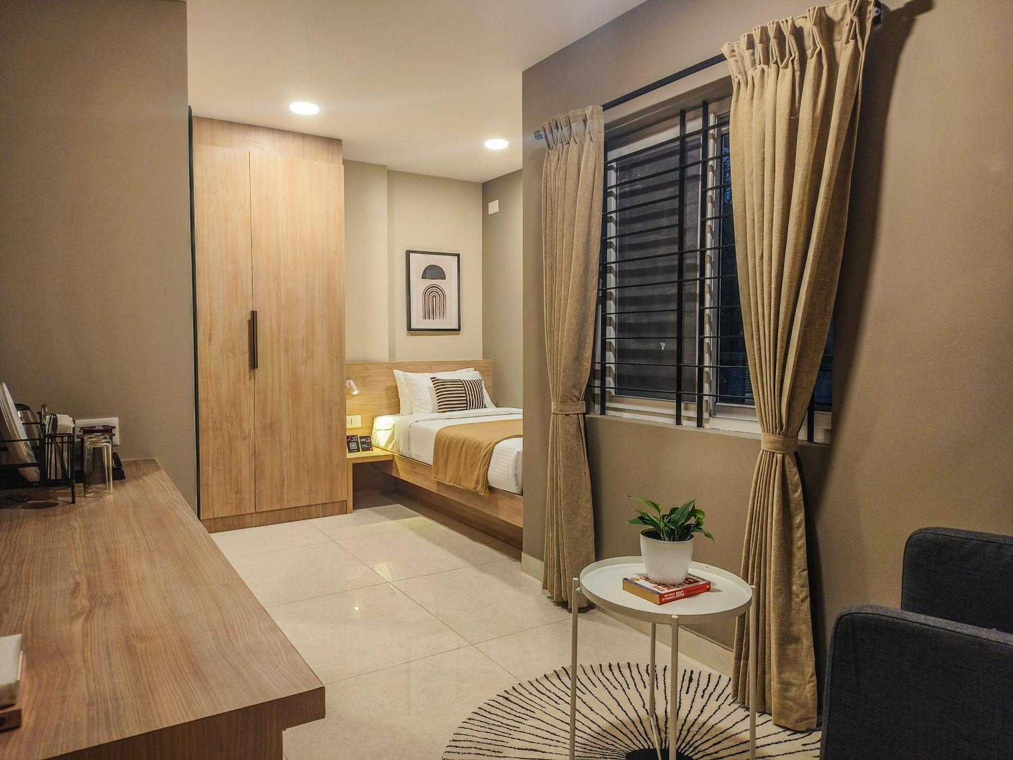Olive Hotel Millers Road By Embassy Group Bangalore Buitenkant foto